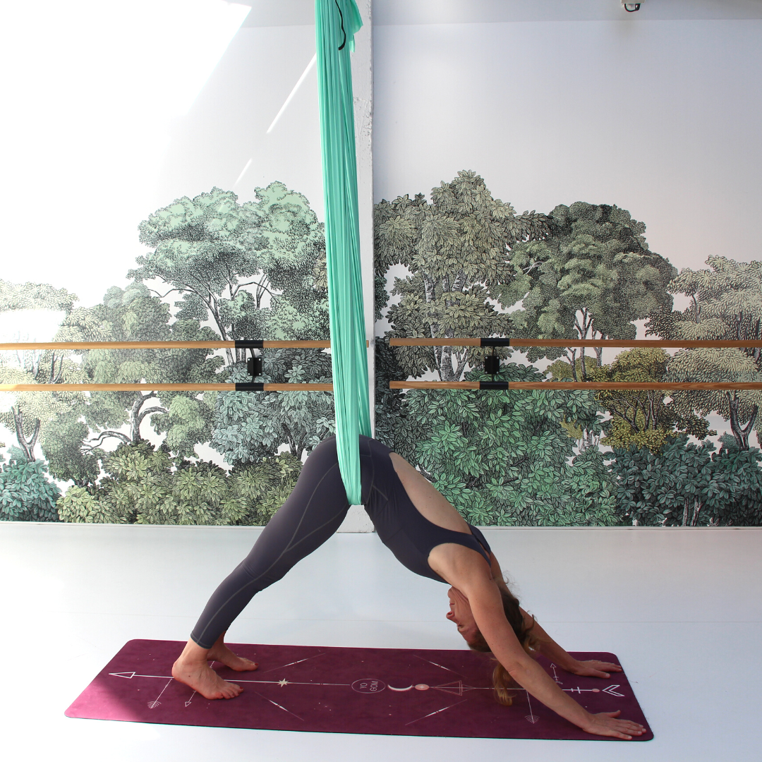 Kit complet OYA YOGA de yoga aérien : tissu 7 mètres spécial plafond haut